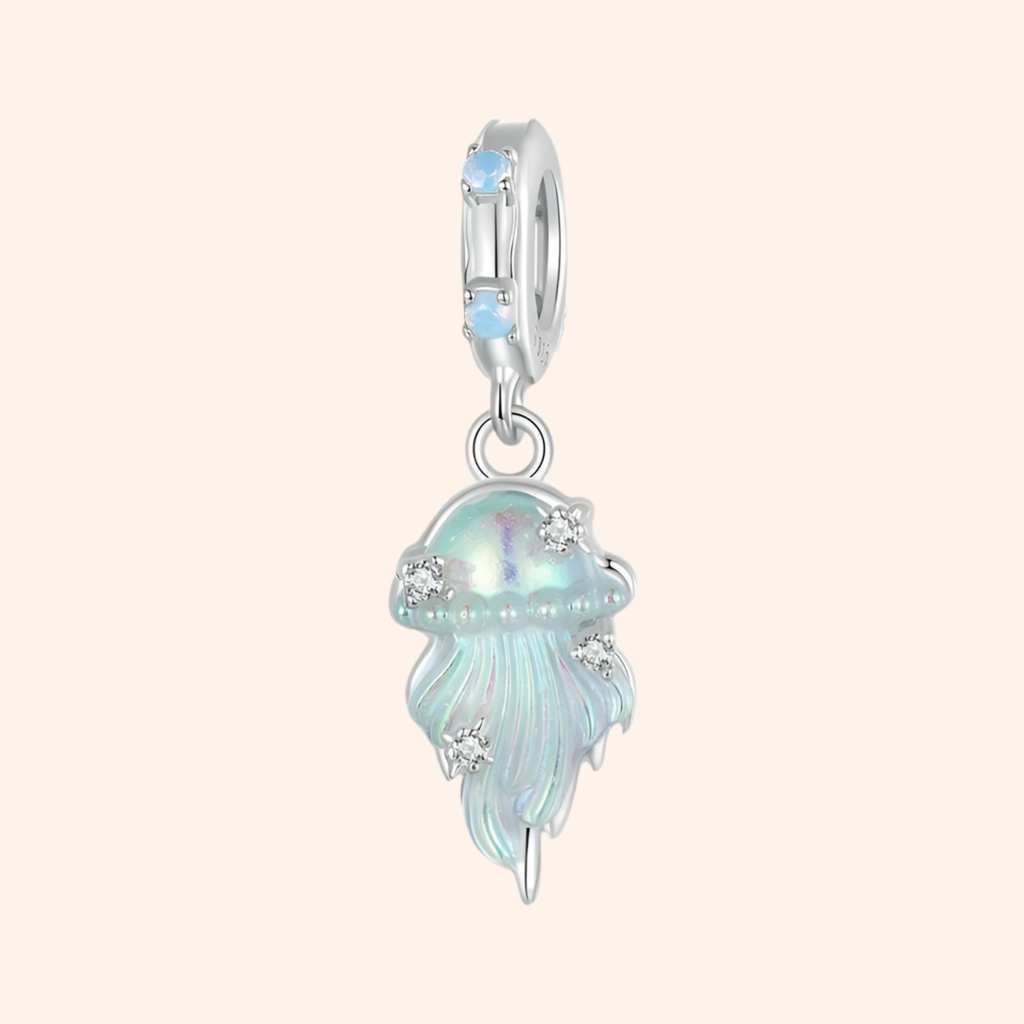 Charm Medusa Plata S925 - Charmsymore